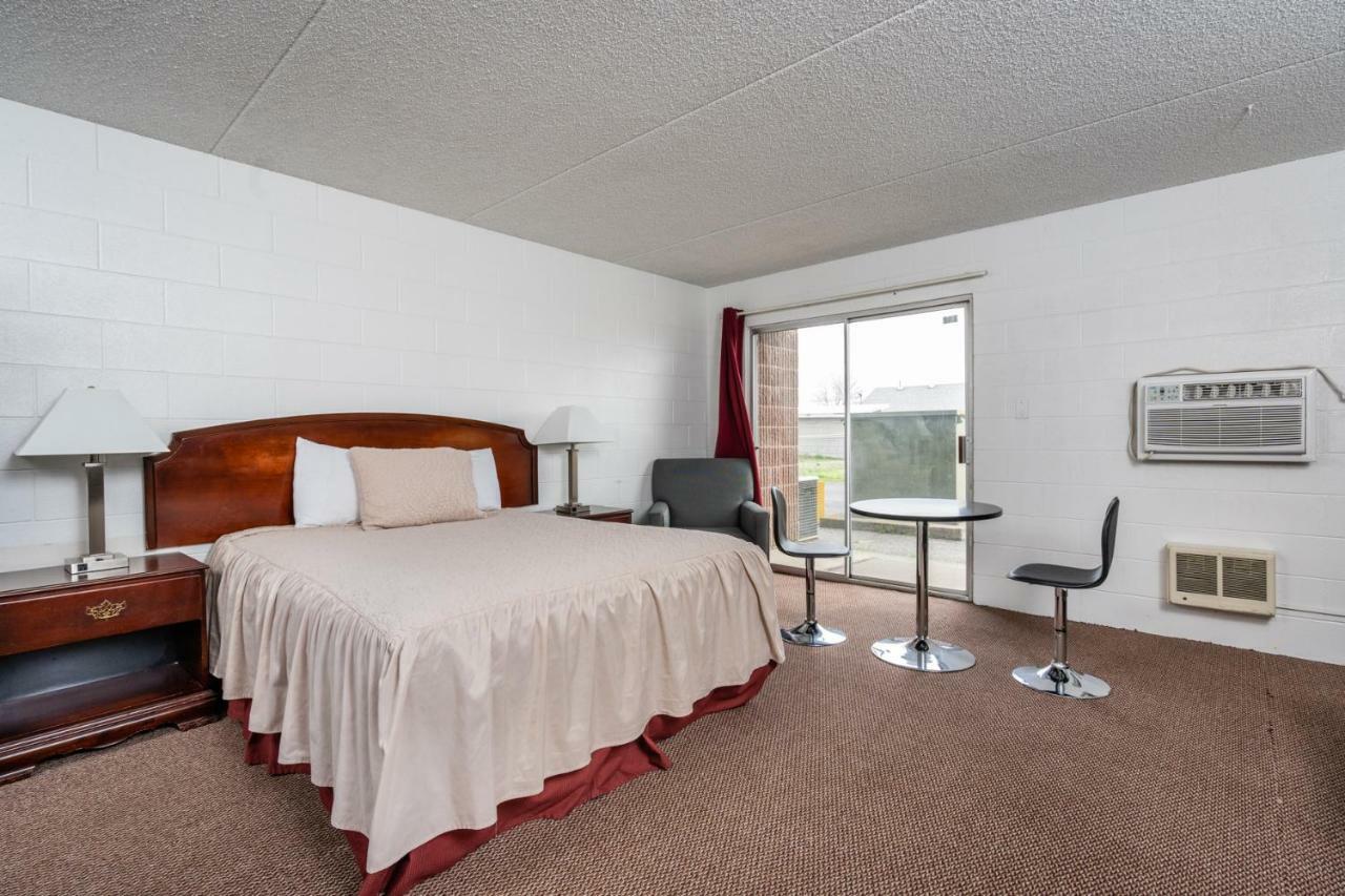 M&M Motel Connell Bagian luar foto