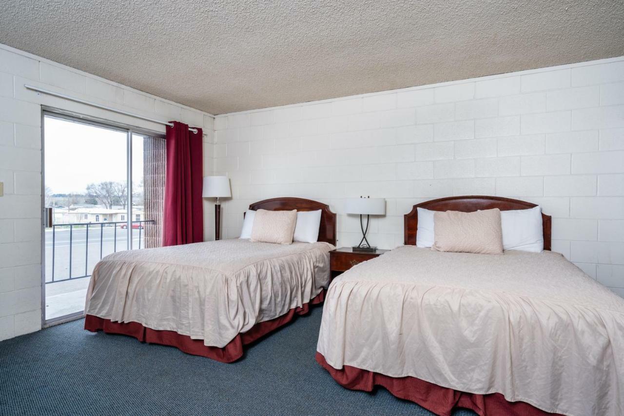 M&M Motel Connell Bagian luar foto